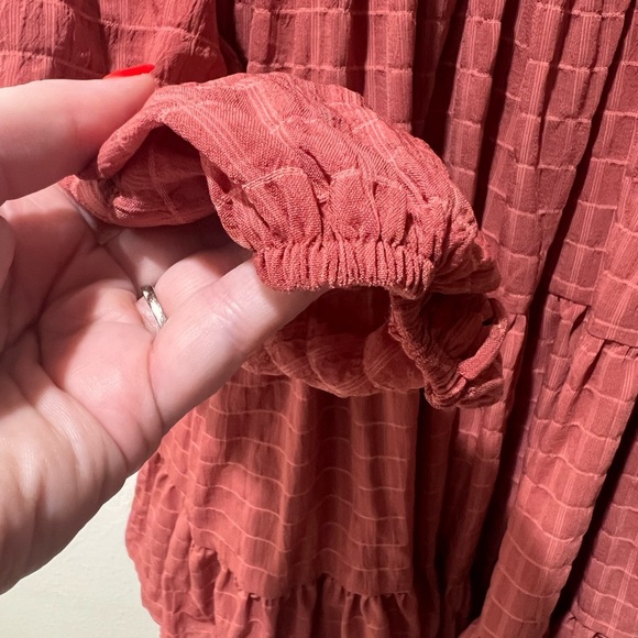 Altar’d State XS Elegant Pink Smocked Dress, ruched top, EUC, flowy, lightweight - Picture 5 of 7